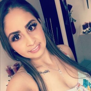 Meet your Posher, Denisse